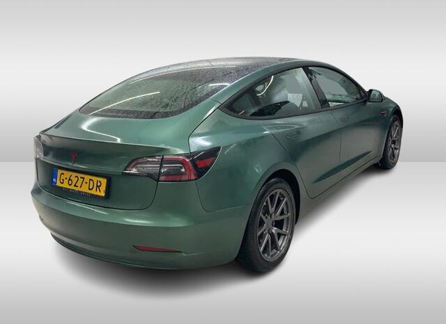 Tesla Model 3 Long Range AWD 75 kWh / NIEUWE BATTERIJ / SOH 88,4% / Trekhaak / Autopilot / Panoramadak / Camera / Leder / 19'' / Leder / Premium Audio /