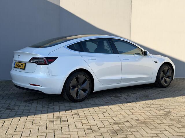 Tesla Model 3 Standard RWD Plus 60 kWh / SOH 90% / Panoramadak / WLTP 448 km / CCS / Autopilot / Camera / Elektr. stoelen / Stoelverwarming / NAP /