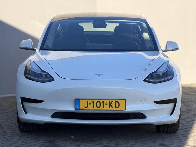 Tesla Model 3 Standard RWD Plus 60 kWh / SOH 90% / Panoramadak / WLTP 448 km / CCS / Autopilot / Camera / Elektr. stoelen / Stoelverwarming / NAP /