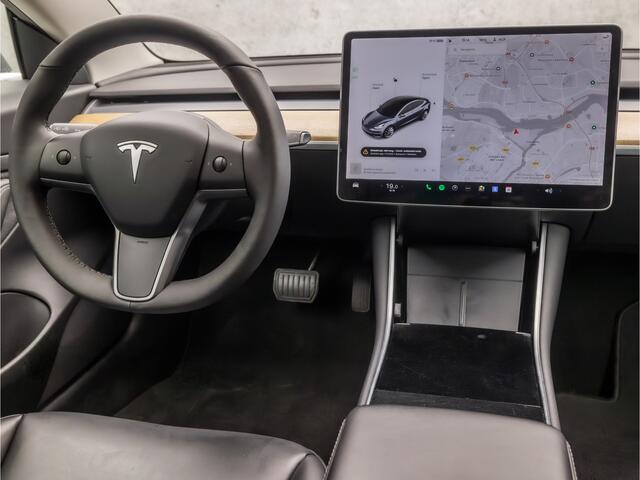 Tesla Model 3 Standard RWD Plus 60 kWh 238Pk Automaat (PANORAMADAK, AUTOPILOT, NAVIGATIE, SFEERVERLICHTING, LEDER, MEMORY SEATS, STOELVERWARMING, CAMERA, KEYLESS, NIEUWSTAAT)