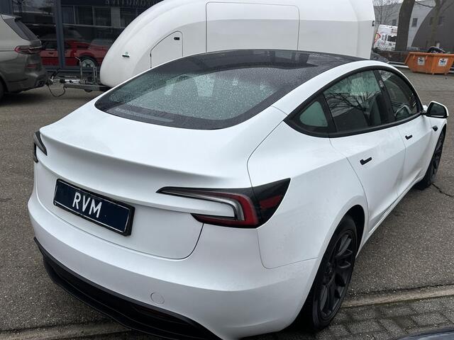 Tesla Model 3 Premium Long Range AWD 78 kWh | STOELVERWARMING VOOR/ACHTER | STUURVERWARMING | FABRIEKS GARANTIE T/M 20-06-2028 OF 80k KM | ELKT. ACHTERKLEP | ELKT. STOELEN |