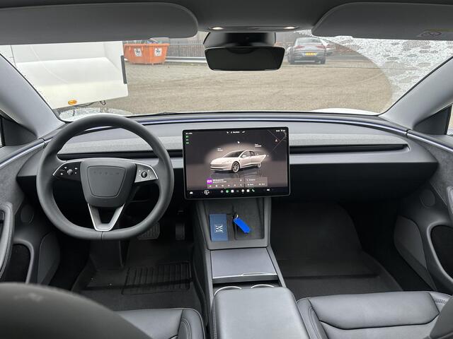 Tesla Model 3 Premium Long Range AWD 78 kWh | STOELVERWARMING VOOR/ACHTER | STUURVERWARMING | FABRIEKS GARANTIE T/M 20-06-2028 OF 80k KM | ELKT. ACHTERKLEP | ELKT. STOELEN |