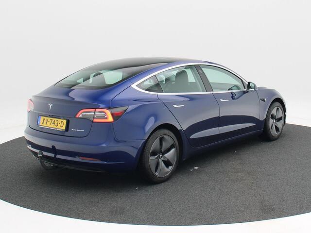 Tesla Model 3 Long Range AWD 75 kWh | Autopilot | Panoramadak | 360 Camera | Stoelverwarming | Trekhaak | Bluetooth | 18 Inch