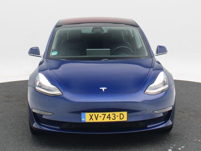 Tesla Model 3 Long Range AWD 75 kWh | Autopilot | Panoramadak | 360 Camera | Stoelverwarming | Trekhaak | Bluetooth | 18 Inch