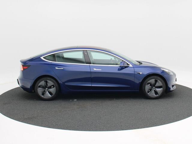 Tesla Model 3 Long Range AWD 75 kWh | Autopilot | Panoramadak | 360 Camera | Stoelverwarming | Trekhaak | Bluetooth | 18 Inch
