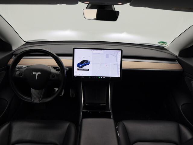 Tesla Model 3 Long Range AWD 75 kWh | Autopilot | Panoramadak | 360 Camera | Stoelverwarming | Trekhaak | Bluetooth | 18 Inch