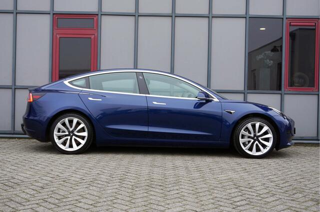 Tesla Model 3 Standard RWD Plus 60kWh SOH 92% Trekhaak
