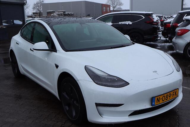Tesla Model 3 Long Range AWD 75 kWh 93,3% SOH, BTW Auto, FSD (mogelijkheid voor Full Self-Driving), Warmtepomp, 360 Camera, BTW Auto