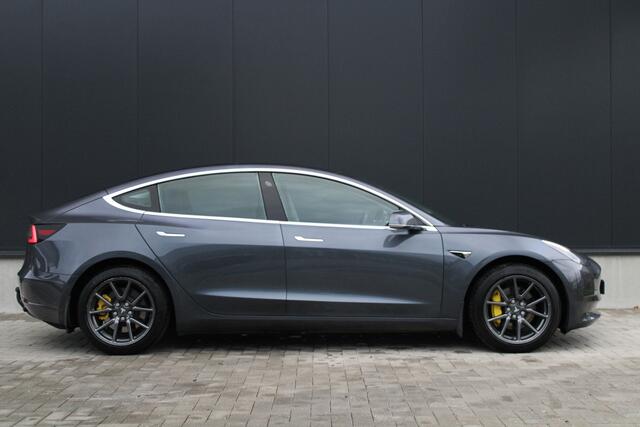 Tesla Model 3 Long Range AWD 75 kWh - Full Self Driving - Autopilot - Winter + zomerbanden + LM velgen - Trekhaak - Pano - Keyless - Leder - Rijklaar