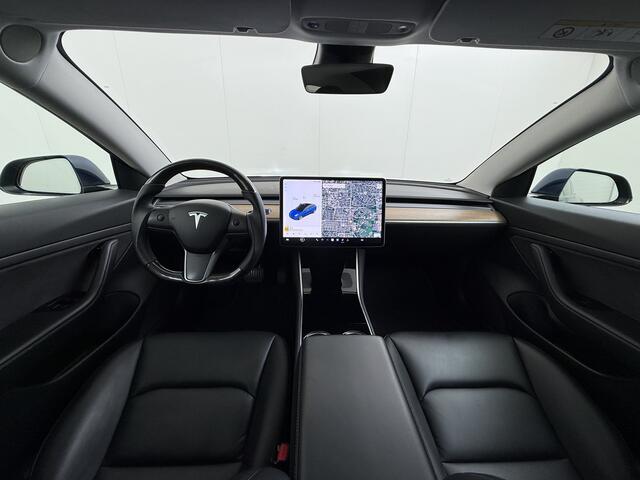 Tesla Model 3 RWD SR plus 325PK SOH 90% LFP Accu Lmv 18" AutoPilot Leder Panoramadak Adaptive-Cruise Camera's Elektr.-Stuur+Stoelen+Spiegels+Geheugen+Easy-Entry+Verwarmde stoelen Park assistent Pdc WIFI Lane-Assist Speed-Assist Navi LED DAB Voorverwarmen interieur via 