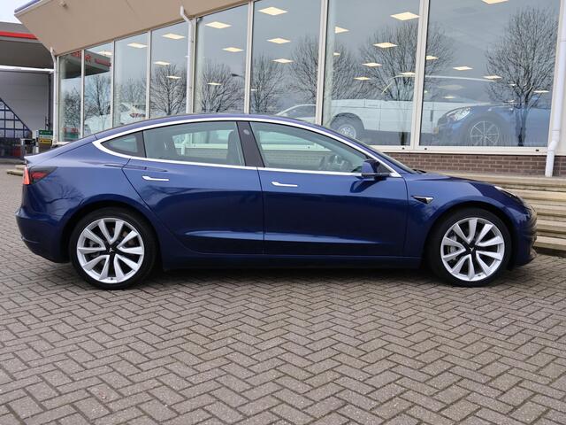 Tesla Model 3 60 kWh RWD *BTW* + AFN. TREKHAAK | LEDER | AUTOPILOT | PANORAMA | 3 CAMERA'S