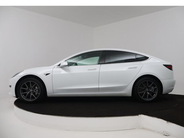 Tesla Model 3 Standard RWD Plus 60 kWh | Leder | Camera | Panoramadak | Nederlandse Auto | NAP |
