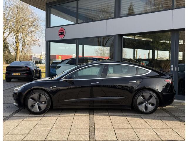 Tesla Model 3 Range Plus | Trekhaak | Autopilot | Panorama | Leder |