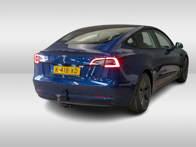 Tesla Model 3 Standard RWD Plus 60 kWh / FACELIFT / Trekhaak / Autopilot / Panoramadak / Camera / Leder / 18'' / Leder / Premium Audio / Warmtepomp