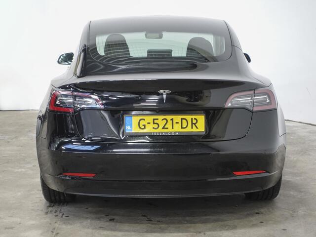 Tesla Model 3 Standard RWD Plus 60 kWh | Navigatie | Panorama dak | 360 camera | Parkeersensoren | Stoelverwarming | Ledverlichting | Leder | Climate Control | HANDEL / EXPORT!