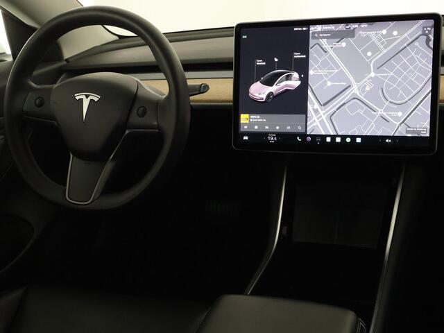 Tesla Model 3 Sport RWD Plus 60 kWh 238 PK! | Navigatie | Panoramadak | Camera |