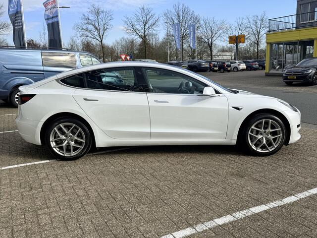 Tesla Model 3 Standard RWD Plus 60 kWh | Leder | Stoelverwarming | Adapt. Cruise | PDC incl. Camera | Afn. Trekhaak
