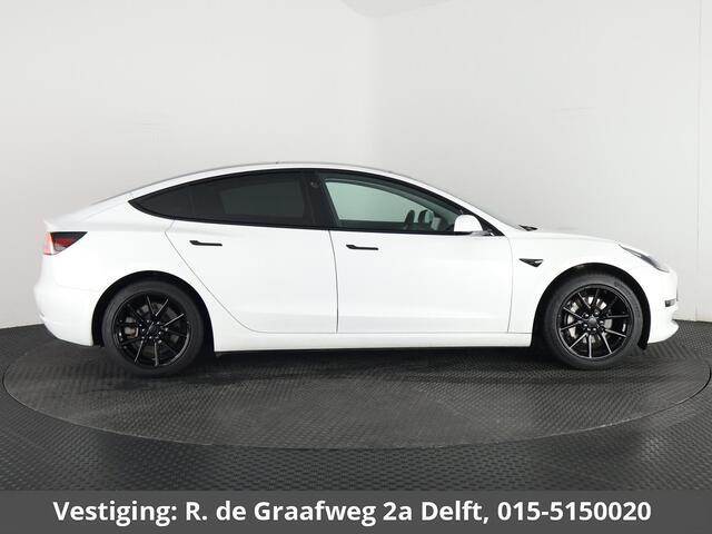 Tesla Model 3 Sport RWD Plus 60 kWh 238 PK! | SOH 88% | Navigatie | Panoramadak | Camera |