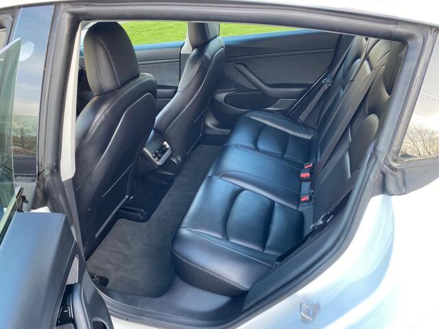 Tesla Model 3 STND.RWD PLUS 60 KWH