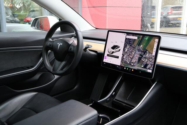 Tesla Model 3 Long Range AWD 75 kWh | Incl. BTW | Panoramadak |