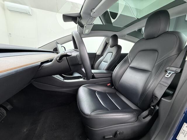Tesla Model 3 SR+ 325PK LFP-Accu (dus altijd 100% laden) AutoPilot Leer Pano-Dak Adaptive Cruise Lmv 18" Camera's Elektr.-Stuur+Stoelen+Spiegels+Geheugen+Easy-Entry+Verwarmde stoelen Park assistent Pdc WIFI Ecc Lane-Assist Speed-Assist Ecc Navi Led DAB Voorverwarmen in