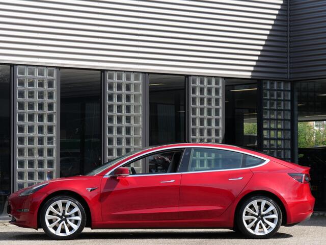 Tesla Model 3 60kWh STANDARD PLUS RDW/ 19INCH/ 1STE EIGENAAR/ 4 NIEUWE BANDEN