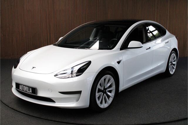 Tesla Model 3 RWD ACC Autopilot Stuurverwarm. PDC Leer Navi Panoramadak 360° Elektr. achterklep Stoelverwarming voor & achter Climate voor & achter LM velgen