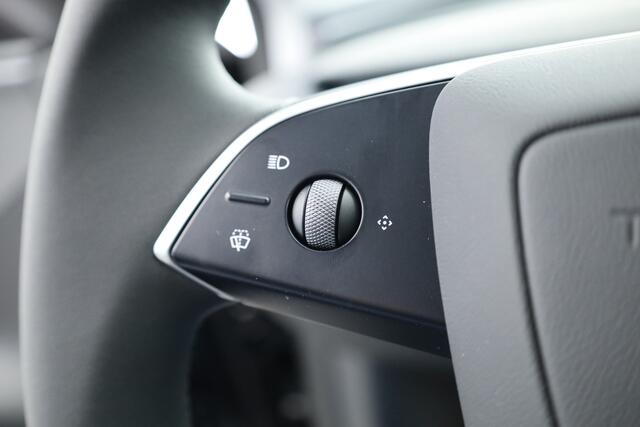 Tesla Model 3 Premium Long Range RWD 78 kWh | Pano | Camera | Stoelverw. | Navi | Elek. Stoelen | CarPlay |