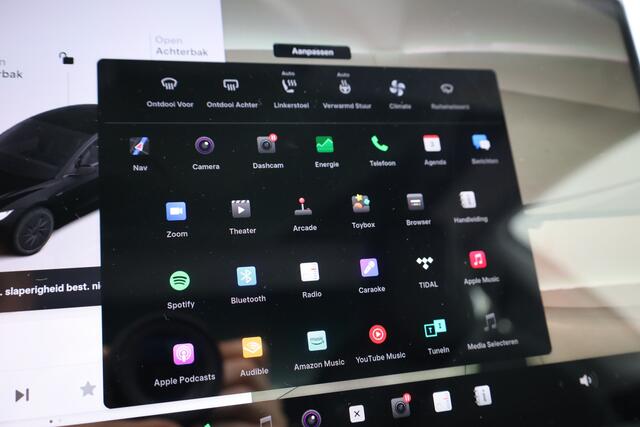 Tesla Model 3 Premium Long Range RWD 78 kWh | Pano | Camera | Stoelverw. | Navi | Elek. Stoelen | CarPlay |