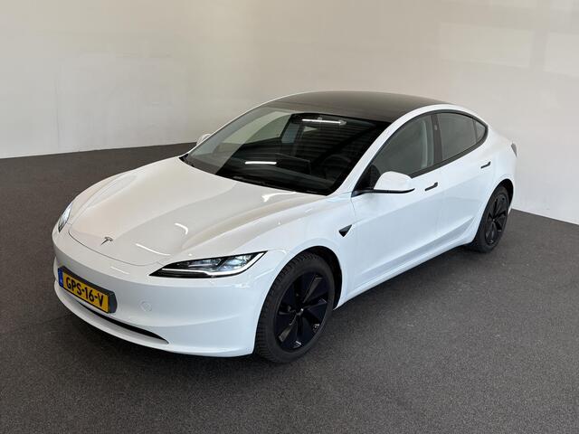 Tesla Model 3 RWD 60 kWh Panoramadak Navigatie Camera Parkeersensoren Cruise Control Stoelverwarming Dodehoek detectie Full LED Leder Climate Control Elektrische Stoelen