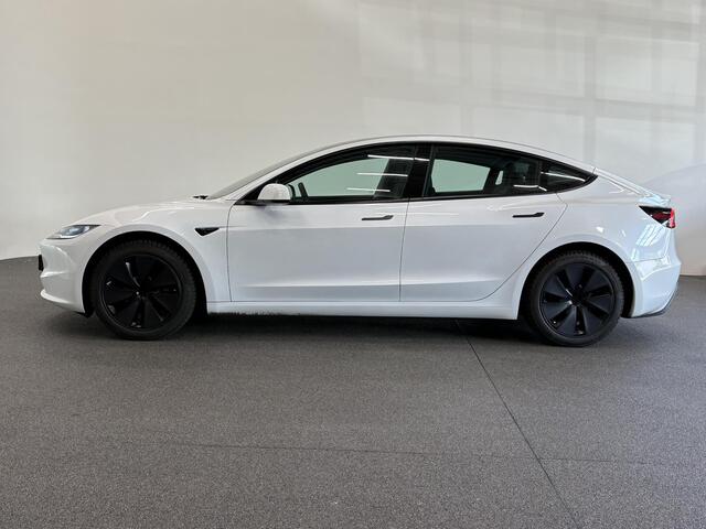 Tesla Model 3 RWD 60 kWh Panoramadak Navigatie Camera Parkeersensoren Cruise Control Stoelverwarming Dodehoek detectie Full LED Leder Climate Control Elektrische Stoelen