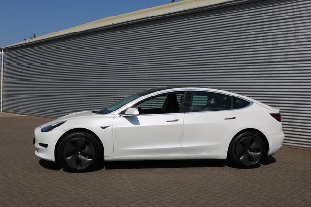 Tesla Model 3 Standard RWD Plus 60 kWh (149.569Km NAP Pano Navi Sportleder Autopilot Camera 18InchLMV)