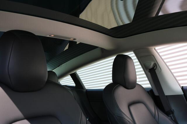 Tesla Model 3 Standard RWD Plus 60 kWh (149.569Km NAP Pano Navi Sportleder Autopilot Camera 18InchLMV)