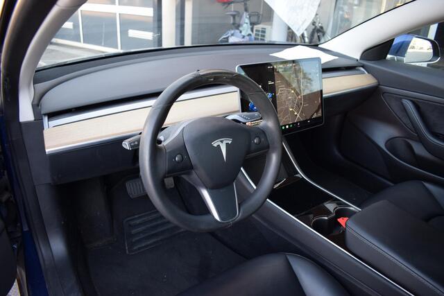 Tesla Model 3 Standard RWD Plus 60 kWh | AutoPilot | Pano | Leer