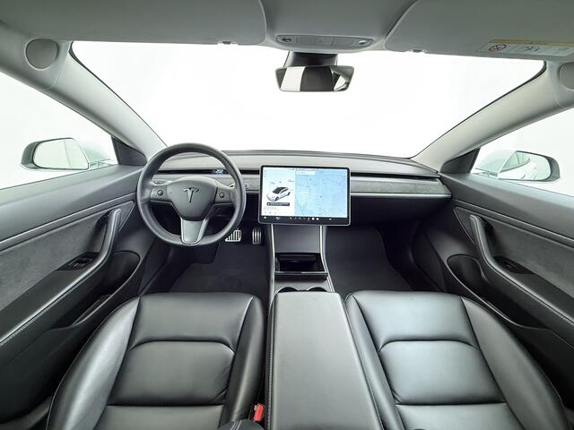 Tesla Model 3 RWD LFP-Accu SR plus Soh 91% 325PK Lmv 18" AutoPilot FSD Leder Panoramadak Adaptive-Cruise Camera's Elektr.-Stuur+Stoelen+Spiegels+Geheugen+Easy-Entry+Verwarmde stoelen Park assistent Pdc WIFI Lane-Assist Speed-Assist Navi LED Comfortstoelen ACC DAB Voorv