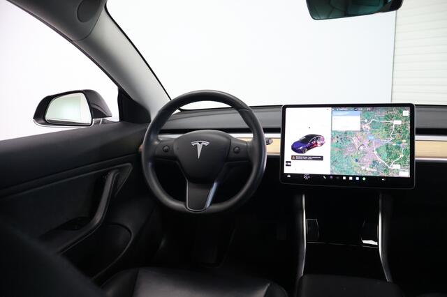 Tesla Model 3 Long Range RWD 75kWh | 600km | Autopilot | Trekhaak | Leder