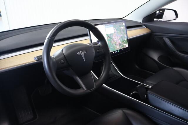 Tesla Model 3 Long Range RWD 75kWh | 600km | Autopilot | Trekhaak | Leder