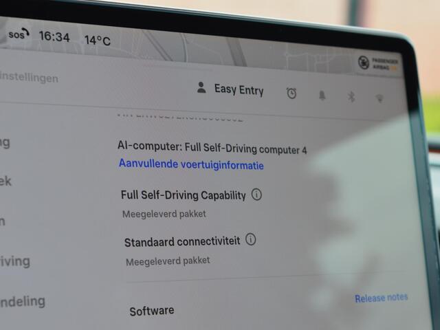 Tesla Model 3 Premium Long Range AWD | Trekhaak | SOH 94%
