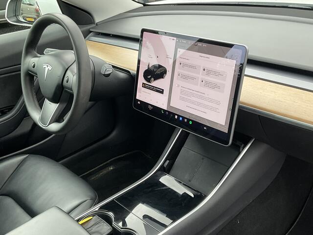 Tesla Model 3 RWD Plus 60 kWh LFP Leer Pano