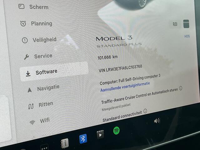 Tesla Model 3 RWD Plus 60 kWh LFP Leer Pano