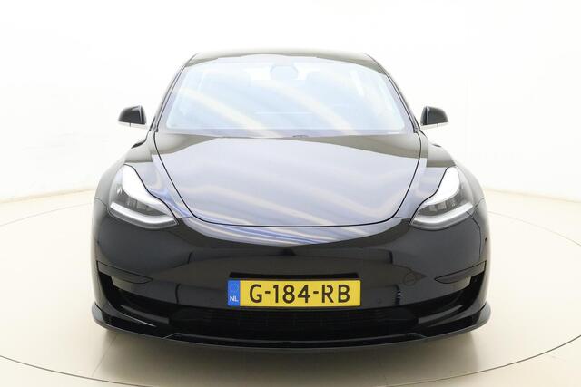 Tesla Model 3 Standard RWD Plus 60 kWh | Trekhaak | Panoramadak | SOH 88,4% | Elektrische best.stoel | Lichtmetalen velgen | Lederenkleding