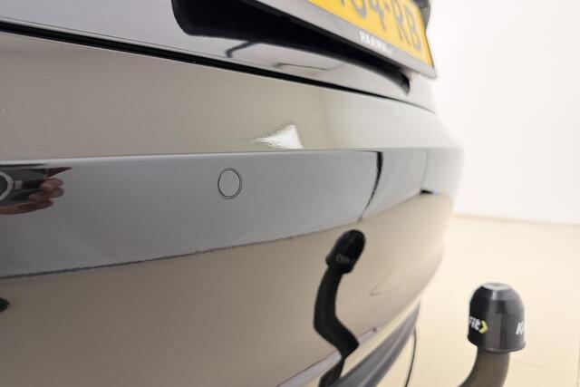 Tesla Model 3 Standard RWD Plus 60 kWh | Trekhaak | Panoramadak | SOH 88,4% | Elektrische best.stoel | Lichtmetalen velgen | Lederenkleding