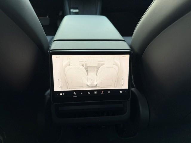 Tesla Model 3 RWD 60 kWh Highland Nieuw Model/Trekhaak/Pano/Leer/Fabrieksgarantie