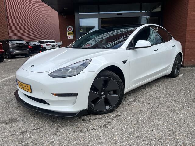 Tesla Model 3 Standard RWD Plus 60 kWh PANODAK // NAVI // ADAPTIVE CRUISE // CLIMA // AUTOPILOT // CAMERA+SENSOREN // LEDEREN BEKLEDING //