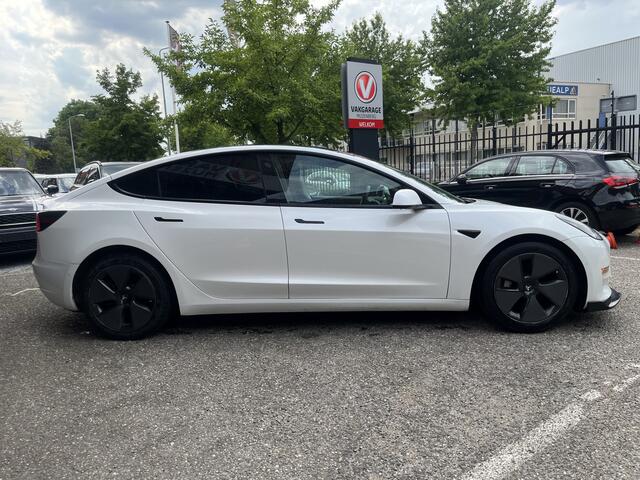 Tesla Model 3 Standard RWD Plus 60 kWh PANODAK // NAVI // ADAPTIVE CRUISE // CLIMA // AUTOPILOT // CAMERA+SENSOREN // LEDEREN BEKLEDING //