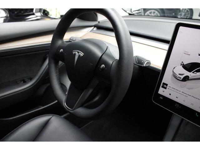 Tesla Model 3 RWD SOH: 96,1% Panodak Leer 360° ACC Climate Stuur- & Stoelverwarming voor & achter LM velgen PDC Elektr. achterklep Elektr. verst. stuurwiel Elektr. verstelb. stoelen Metallic lak 1e Eigenaar BTW auto