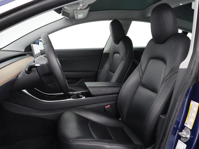 Tesla Model 3 Performance AWD 75 kWh | Traffic-Aware Cruise control | Leder | Lichtmetaal 20'' | Achterbank verwarming | Park assist | Climate control