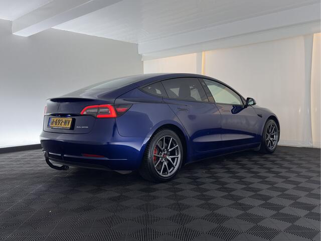 Tesla Model 3 Long Range AWD 75 kWh [3-Fase-11kW ] {SoH-82%} Aut. *PANO | AUTOPILOT | LEATHER | TOWBAR | KEYLESS | FULL-LED | MEMORY-PACK | TOPVIEW | DAB | CARPLAY | DIGI-COCKPIT | LANE-ASSIST | HEATED-COMFORTSEATS | 18"ALU*