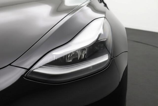 Tesla Model 3 Standard Range Plus RWD 60 kWh AMD Ryzen l Pano l Full Self Driving 3