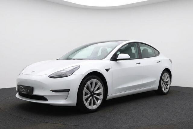 Tesla Model 3 Standard Range Plus RWD 60 kWh AMD Ryzen l Pano l Full Self Driving 3
